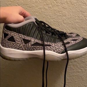 Men’s Jordan Retro 11 Low LE